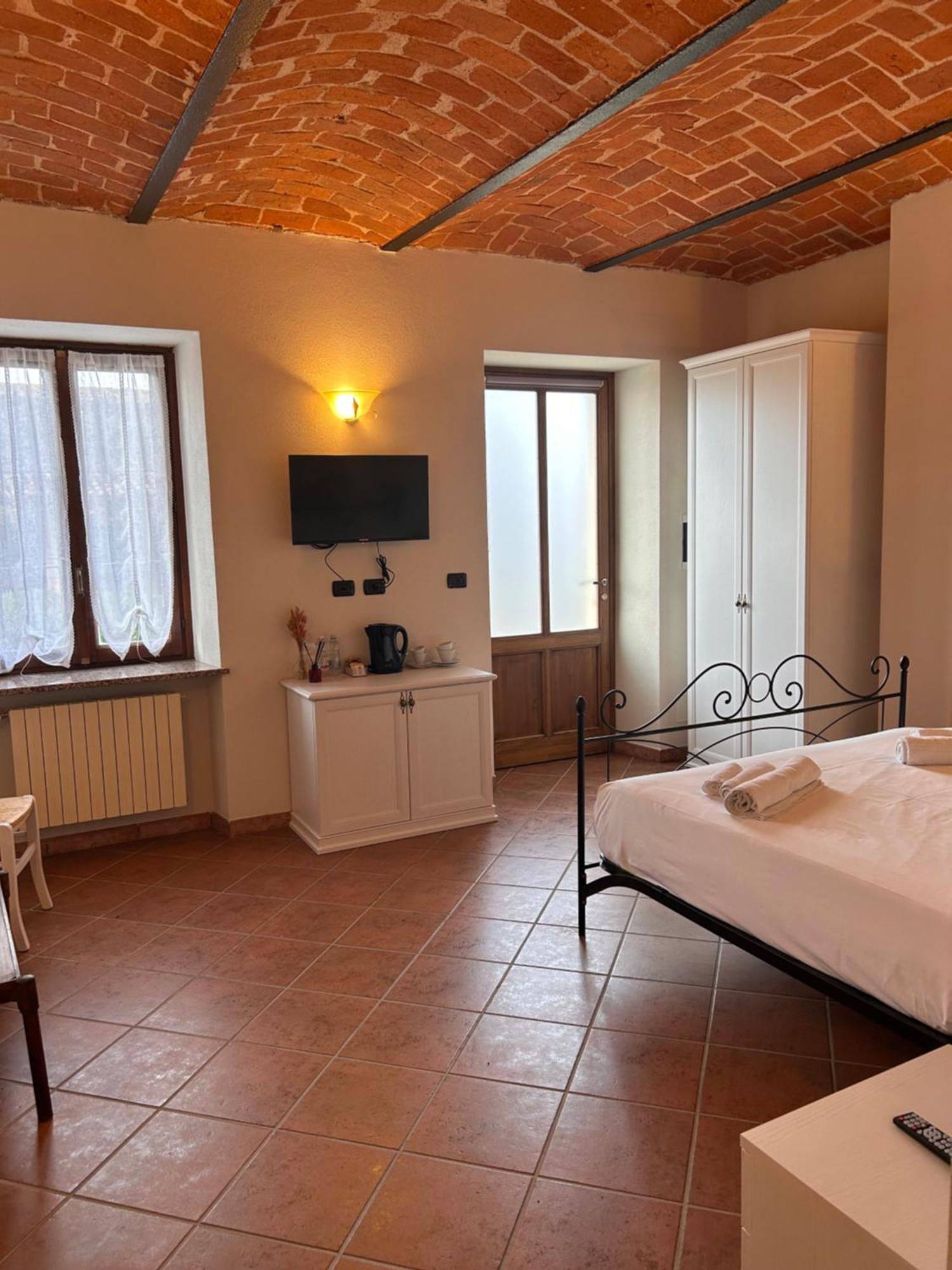 Tenuta Agricola La Cava- Cantina E Agriturismo San Damiano d'Asti Экстерьер фото