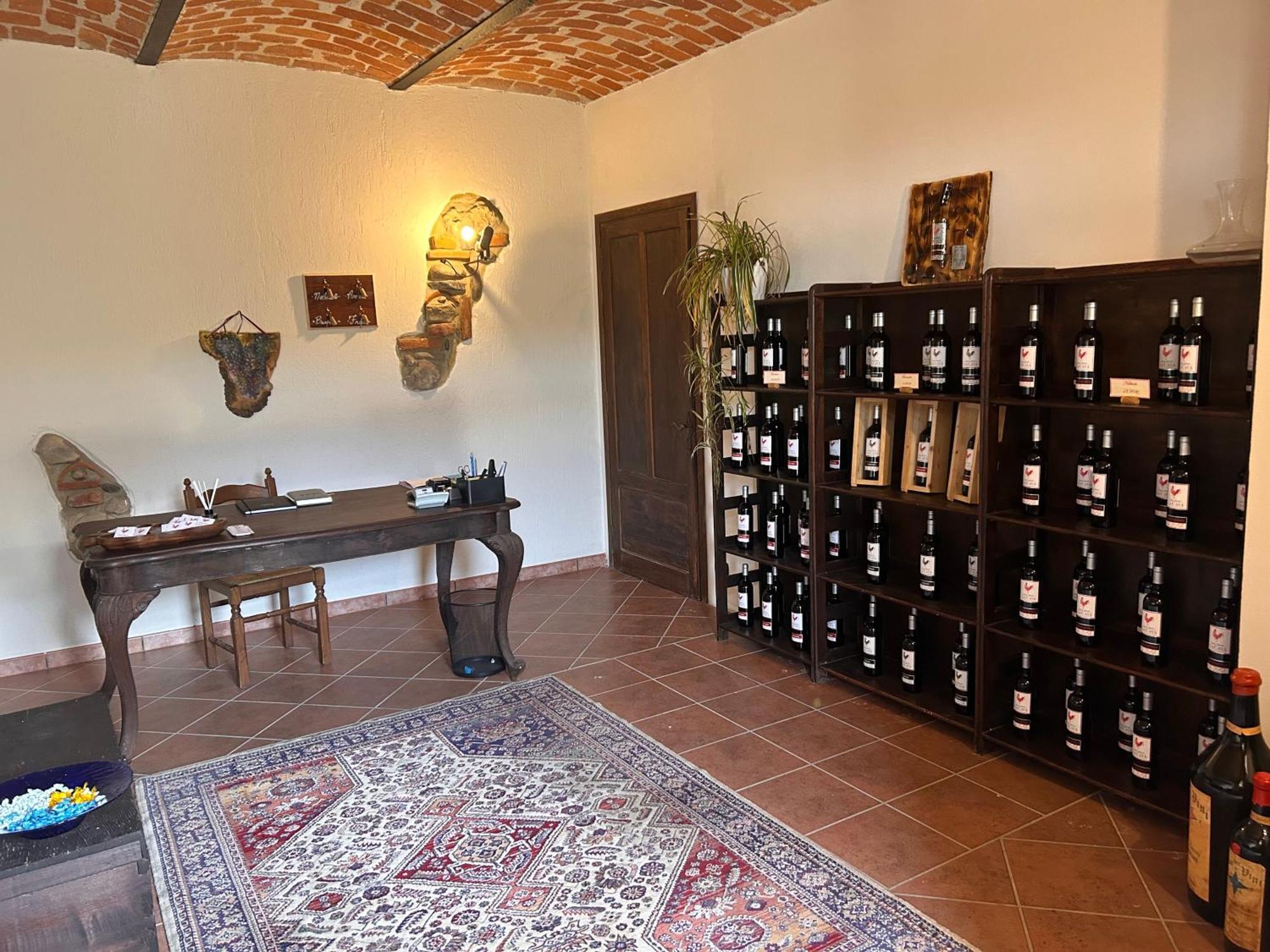 Tenuta Agricola La Cava- Cantina E Agriturismo San Damiano d'Asti Экстерьер фото